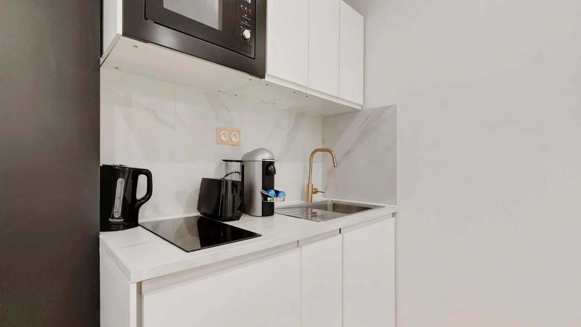 Comfortable Studio - 1Br 4P - Republique Paris 0*,  France
